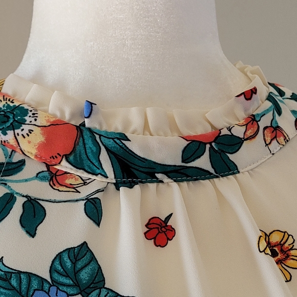 Monteau Floral Cold-shoulder Ruffle Top - Picture 7 of 16